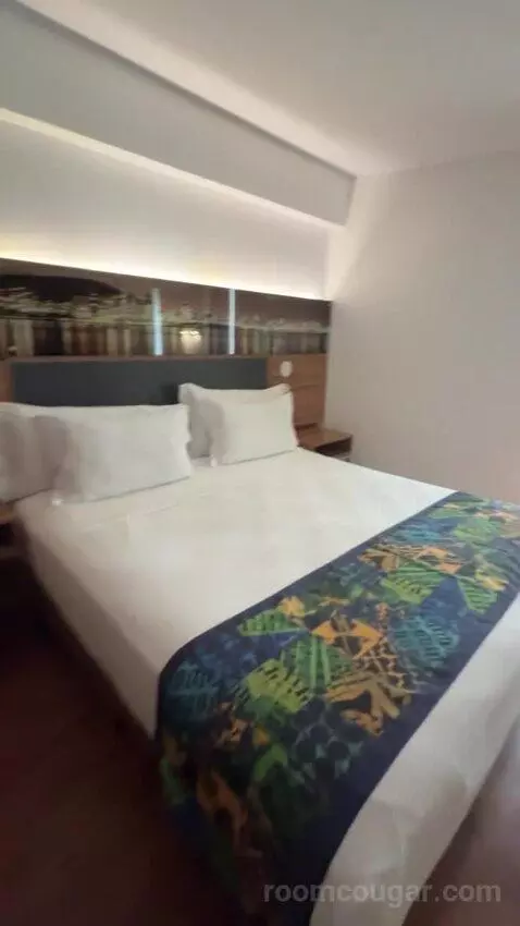 Standard Double Room bed picture #5