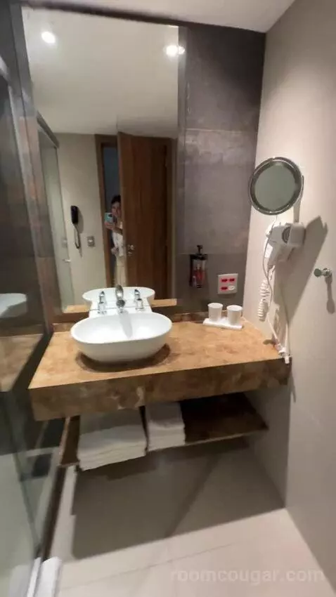 Standard Double Room bathroom picture #10
