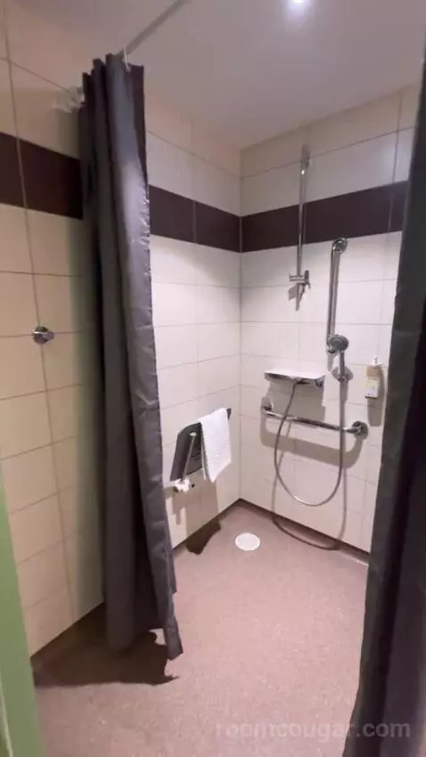 Pop Double Room bathroom picture #5