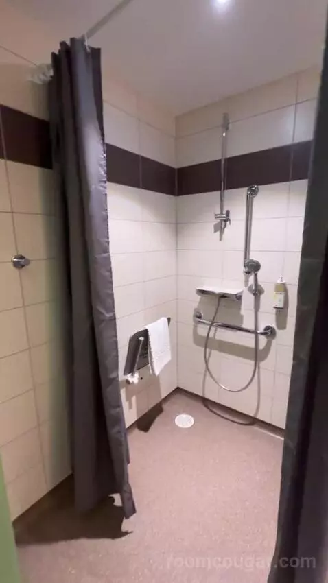Pop Double Room bathroom picture #6