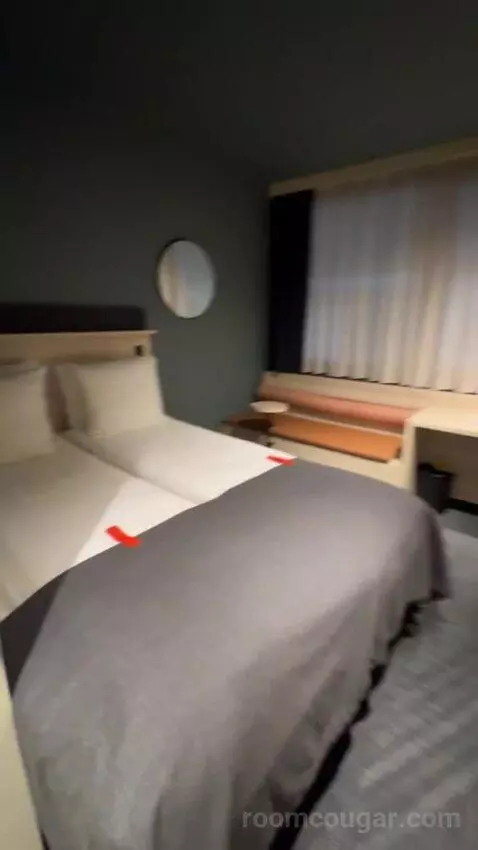 Standard Double Room bed picture #5