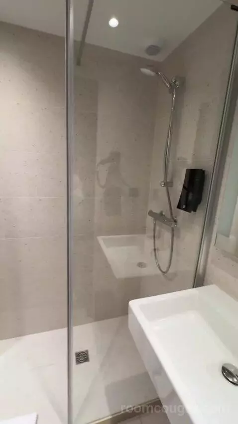 Standard Double Room bathroom picture #6