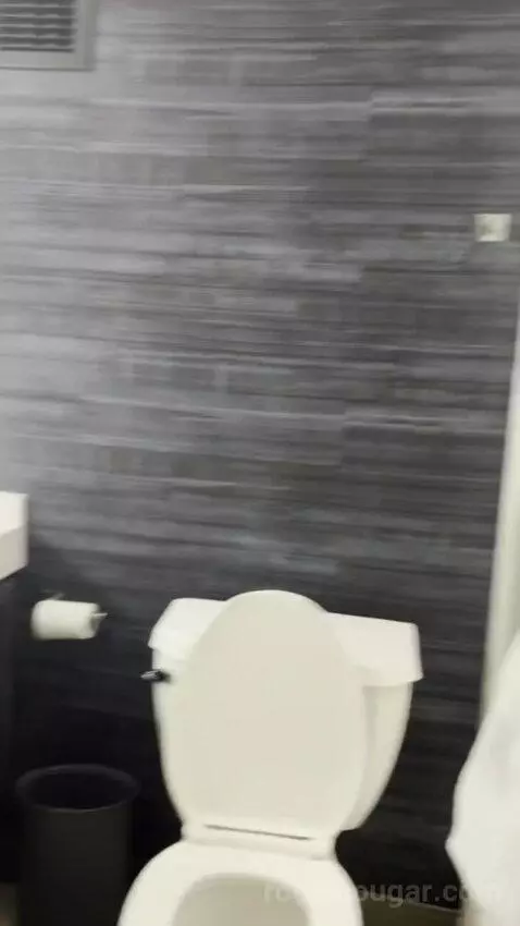 King Room bathroom picture #5