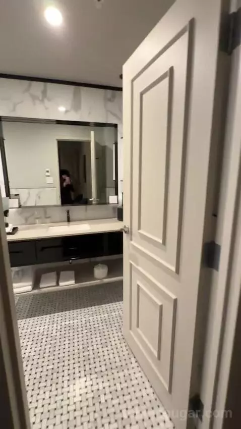 Horizon Room bathroom picture #1