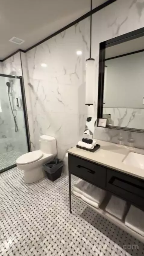 Horizon Room bathroom picture #6