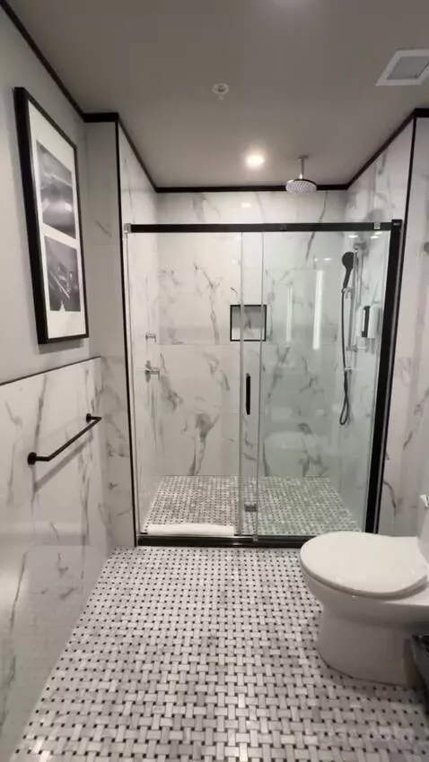 Horizon Room bathroom picture #10