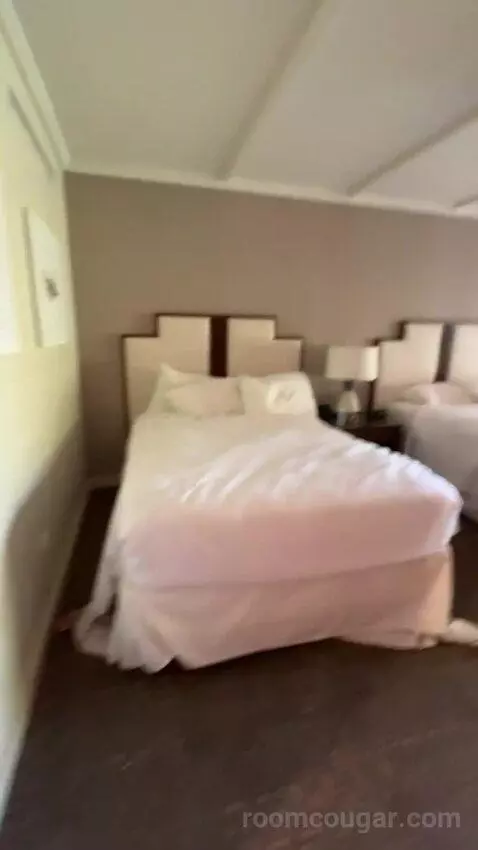 Premium Garden View - 2 Queen Beds bed picture #3
