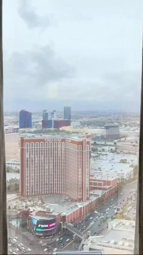 Wynn Resort King view picture #3
