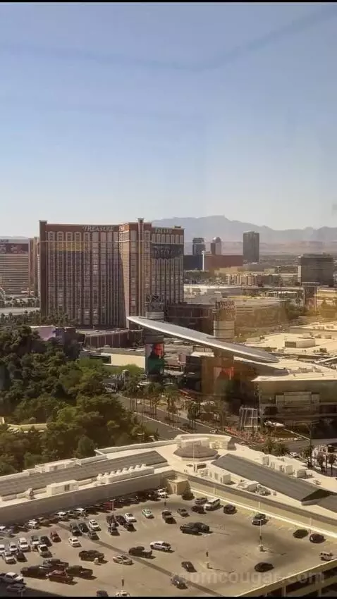 Encore Resort King view picture #11