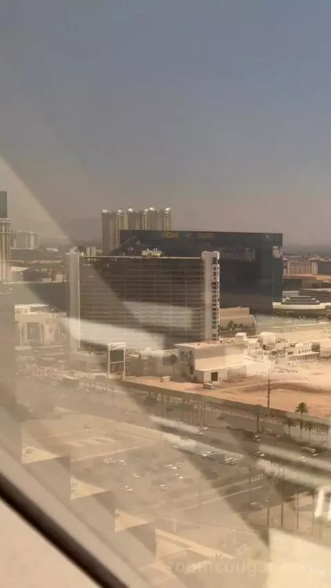 Pyramid King Corner Suite view picture #8