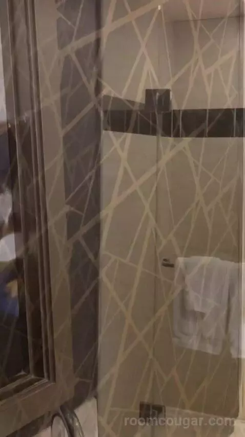 Resort King Room bathroom picture #11