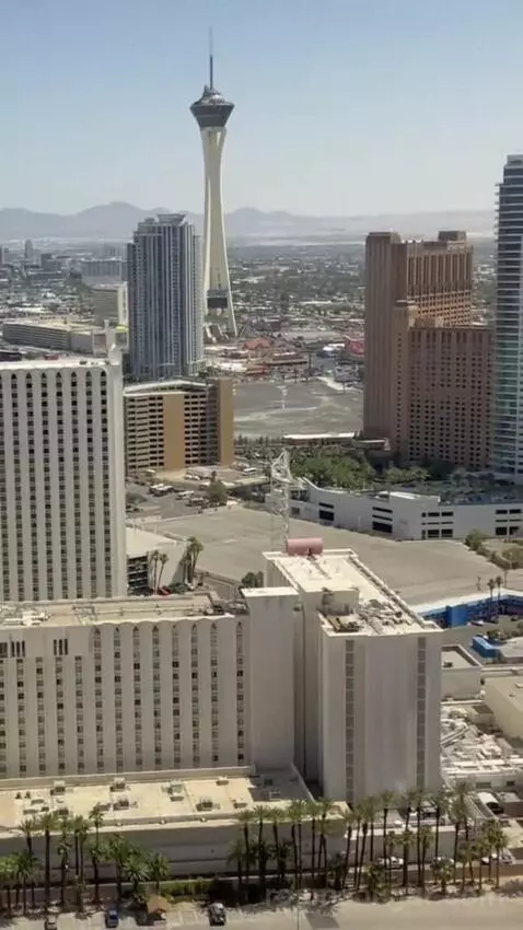Deluxe King Suite view picture #6