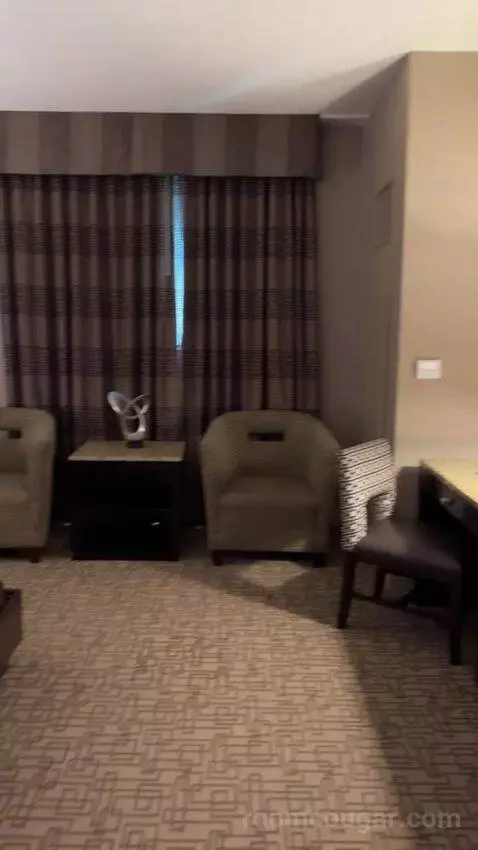 Rush Tower Luxury Suite bed picture #3