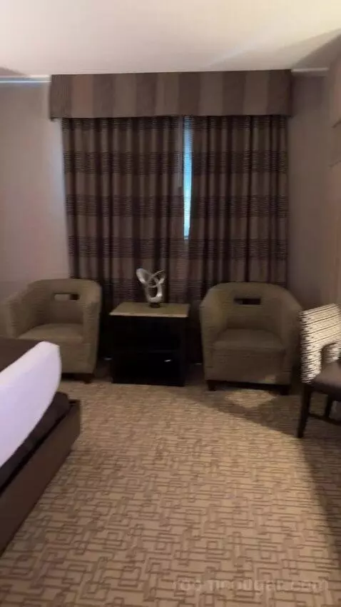 Rush Tower Luxury Suite bed picture #6
