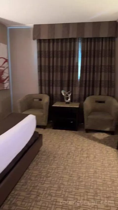 Rush Tower Luxury Suite bed picture #8