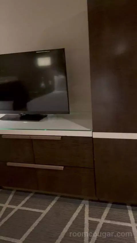 Tower Elite King Room picture #5