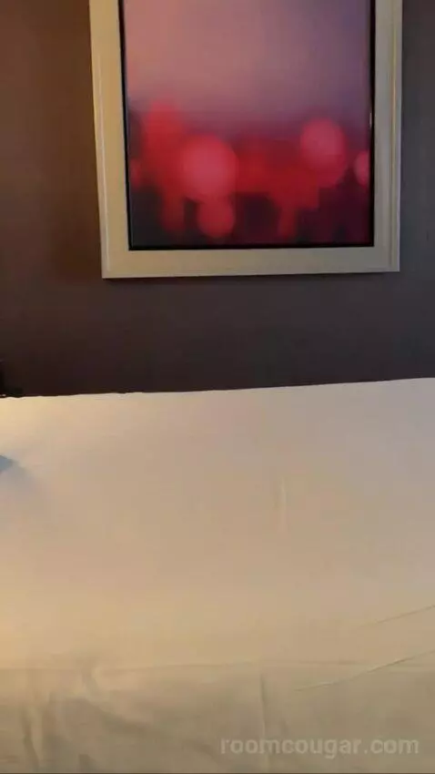 Deluxe King Room bed picture #8