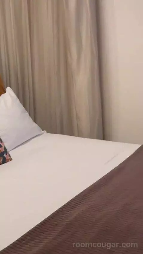 Premier Room - 1 King Bed bed picture #6