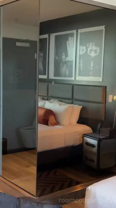 King Room bed picture #7