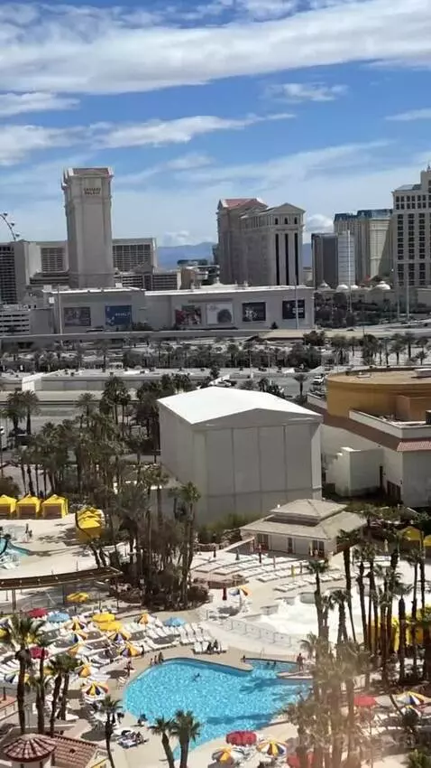 King Suite Room view picture #3