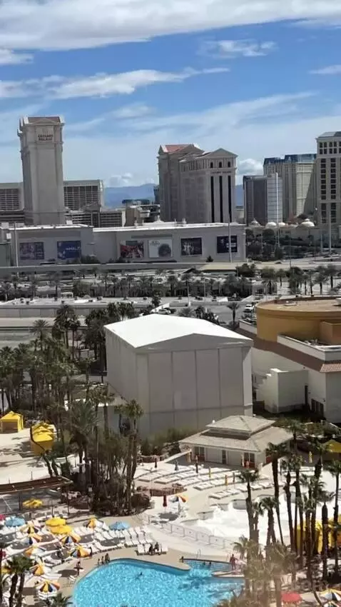 King Suite Room view picture #10
