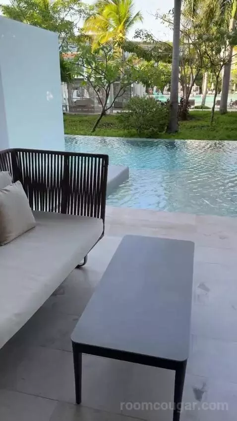 Junior Suite Swim Out Garden View view picture #7