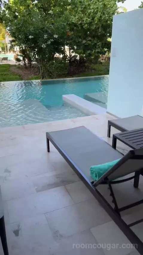 Junior Suite Swim Out Garden View view picture #10