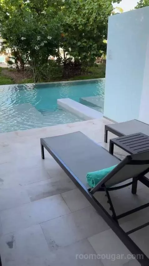 Junior Suite Swim Out Garden View view picture #11