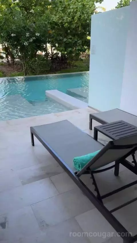 Junior Suite Swim Out Garden View view picture #12