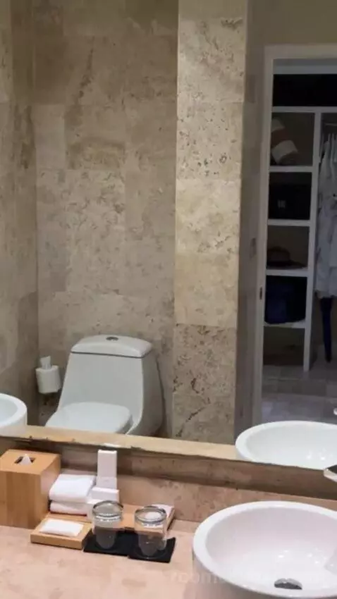 Privileged Deluxe Room bathroom picture #2