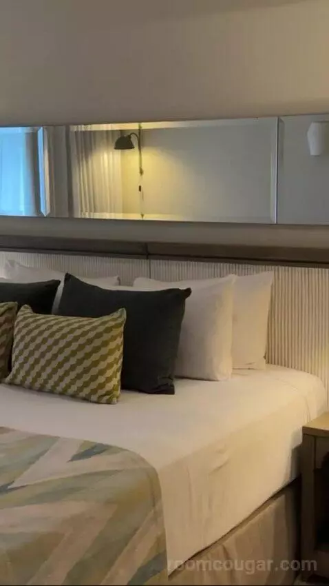 Privileged Deluxe Room bed picture #6