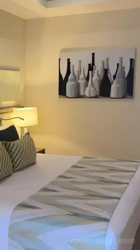Privileged Deluxe Room bed picture #11