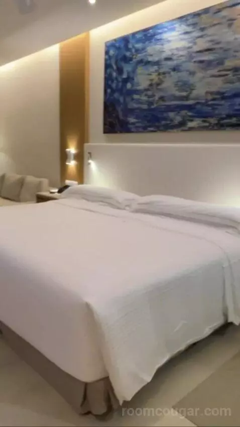 Ocean Front Jr Suite view picture #1