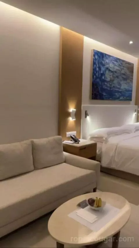 Ocean Front Jr Suite bed picture #9