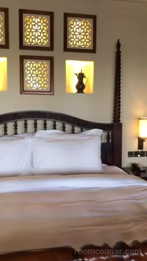 Bedouin Villa bed picture #1