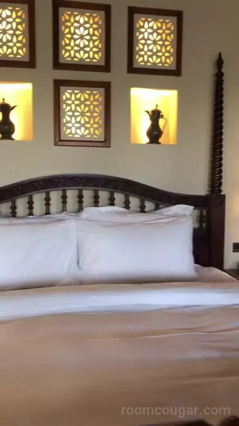 Bedouin Villa bed picture #5