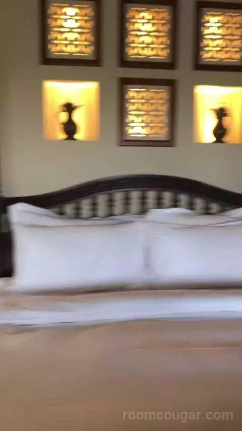Bedouin Villa bed picture #9
