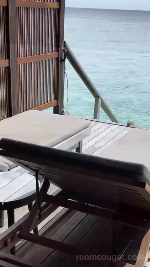 Ocean Jacuzzi Villa view picture #5