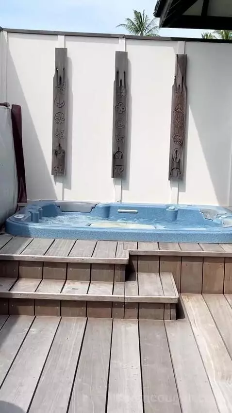 Ocean Jacuzzi Villa view picture #7