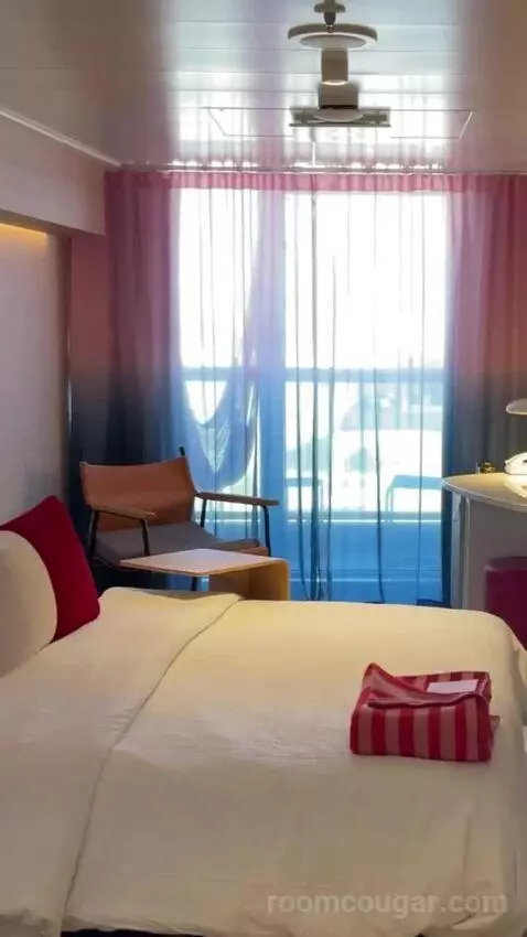 Balcony Cabin bed picture #2
