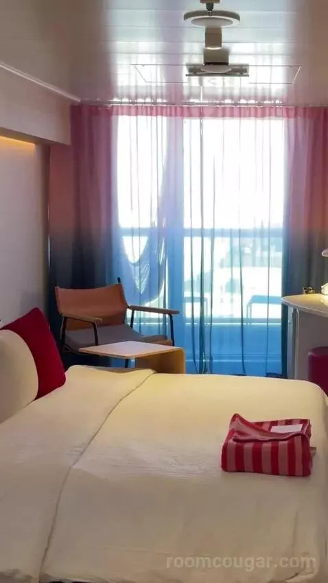 Balcony Cabin bed picture #5