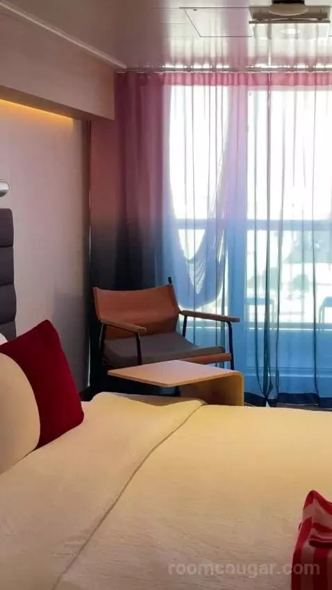 Balcony Cabin bed picture #8
