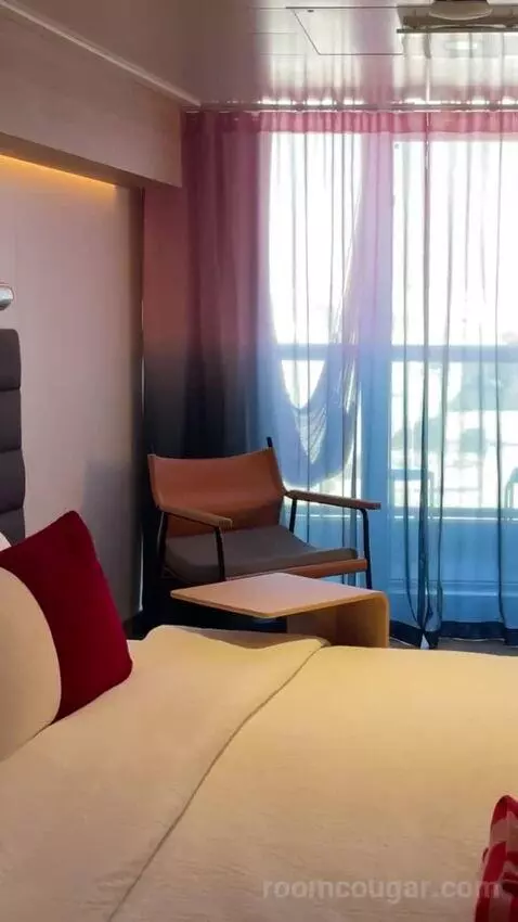 Balcony Cabin bed picture #10