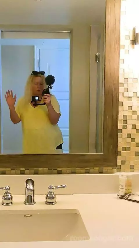 Executive King Suite - Ocean Front (#8802) bathroom picture #1