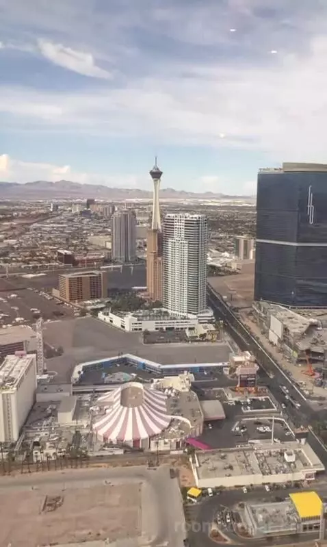 Superior King Room with City View (#64111) view picture #6