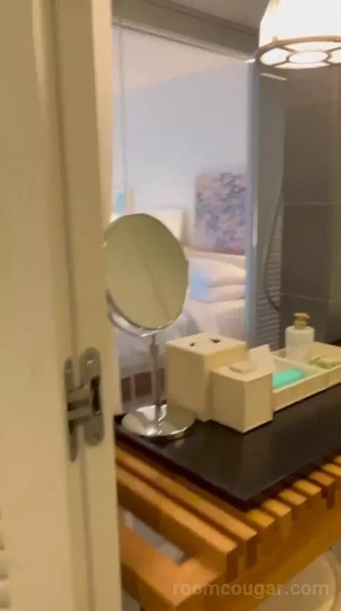 Queen Room with Two Queen Beds and Partial Ocean View (#532) bathroom picture #3