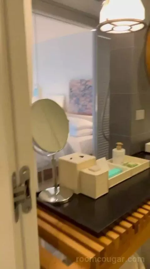 Queen Room with Two Queen Beds and Partial Ocean View (#532) bathroom picture #4