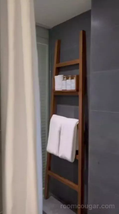 Queen Room with Two Queen Beds and Partial Ocean View (#532) bathroom picture #9