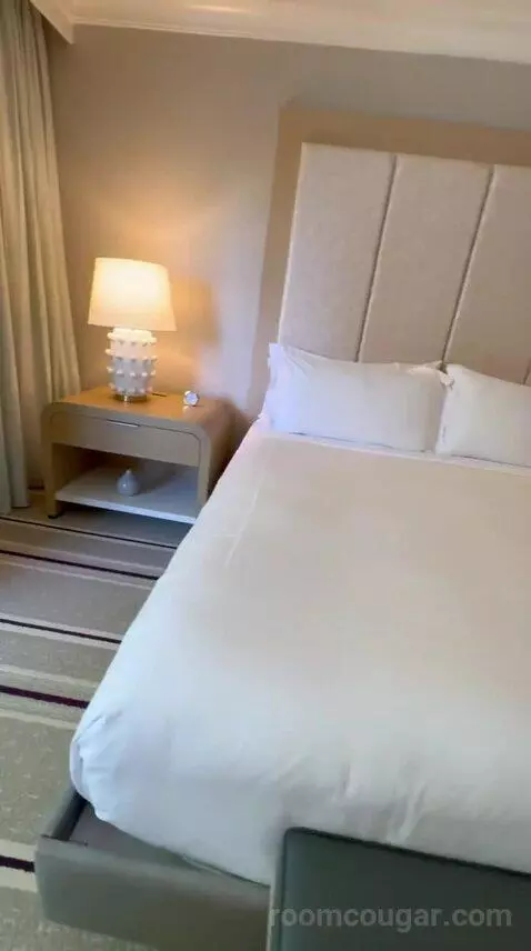 Ocatilla King Room (#6234) bed picture #9