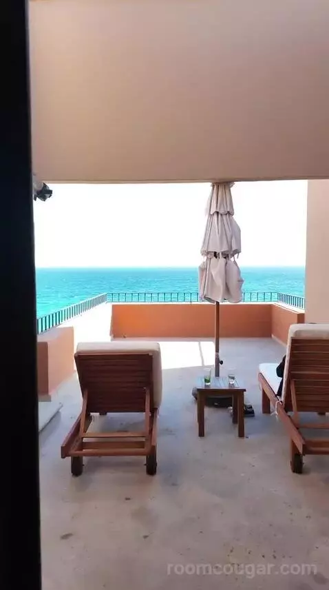 One Bedroom Suite - Ocean Front (#1401) view picture #2